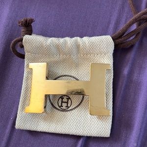 Large Gold Hermes belt. Reversible leather belt. In all original packaging.